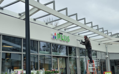 Nieuwe luifels voor PLUS in Nijmegen